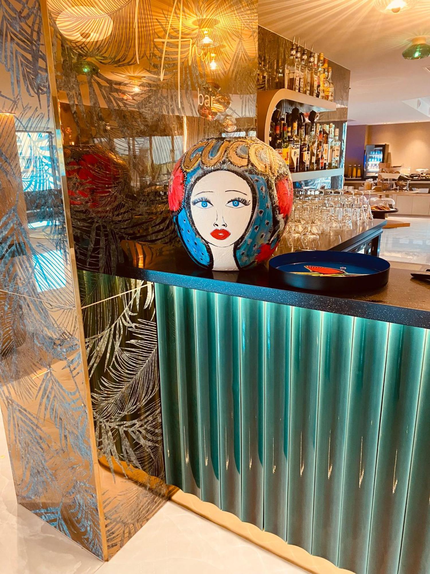 Calvi Hotel Екстериор снимка