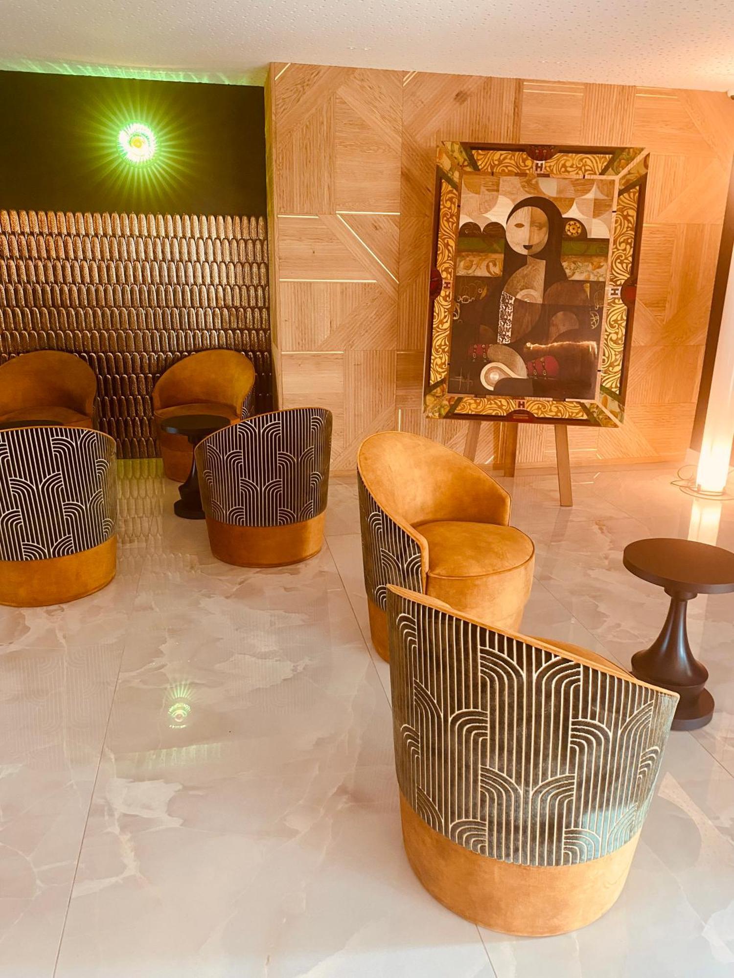 Calvi Hotel Екстериор снимка