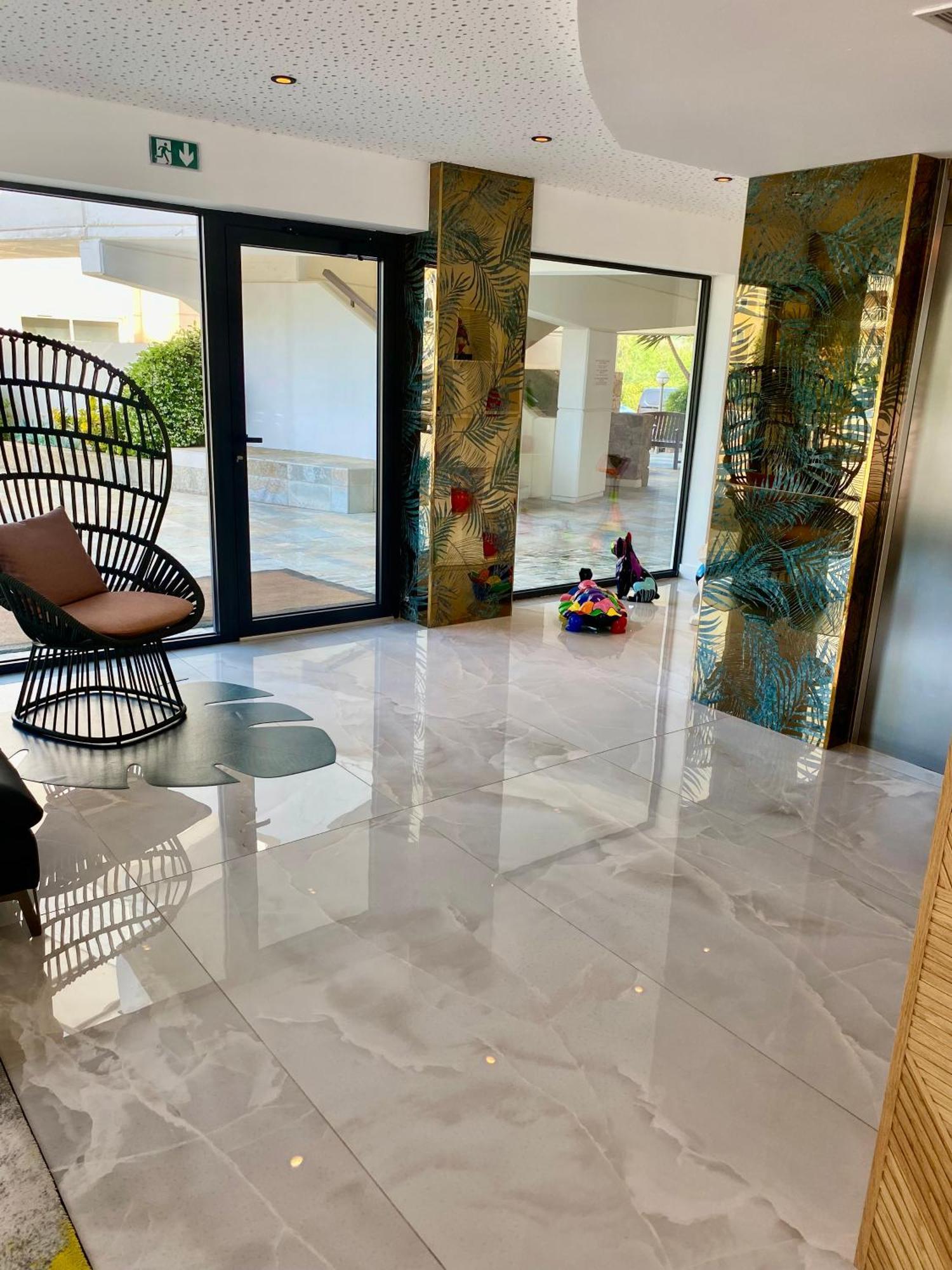 Calvi Hotel Екстериор снимка